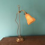 ancienne lampe tulipe orange