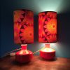 lampe de chevet vintage année 70 allumée