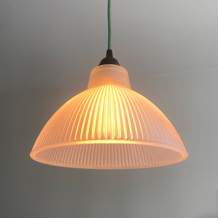 suspension-vintage-verre-allumee