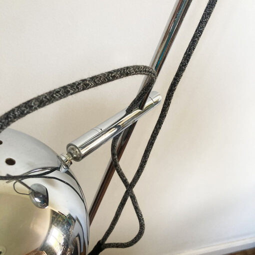 lampadaire-eye-ball-detail-feu
