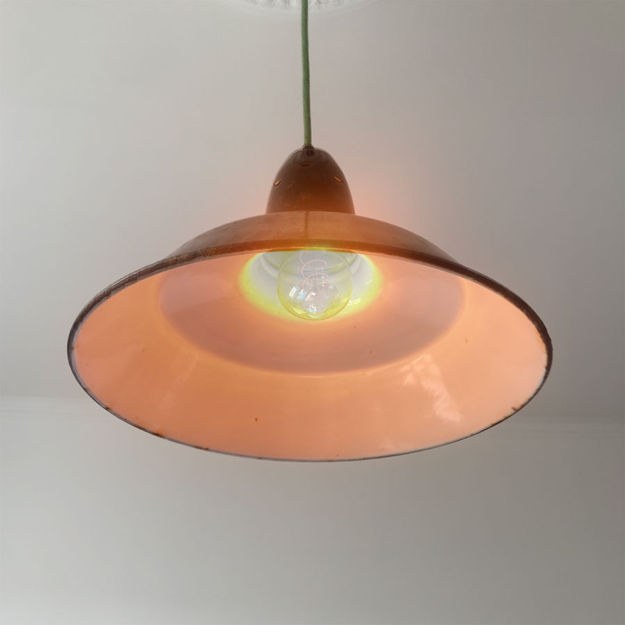 suspension-industrielle-vintage-allumee